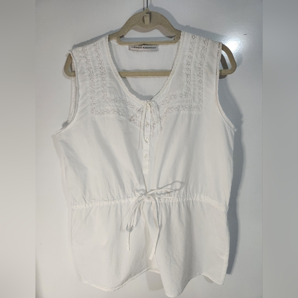 Sleeveless White Lace-Trim Drawstring Waist Top, Size L/XL